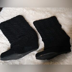 Cozy Chic Black Wedge Boots With Built In Leg Warmer Look - Size 9